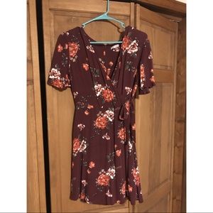 FLORAL SIDE TIE DRESS